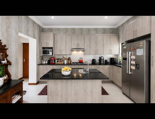 3 BEDROOM PROPERTY TO RENT IN MIDSTREAM RIDGE